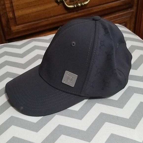 Orangetheory ball cal - Picture 1 of 2